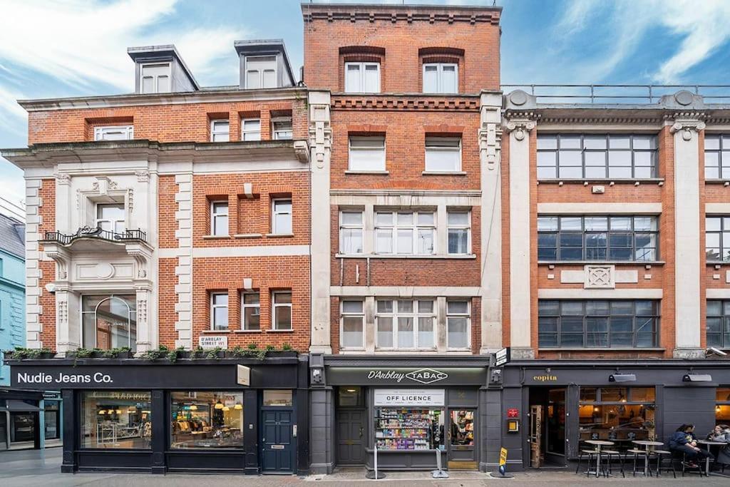 Soho F4 Apartment London