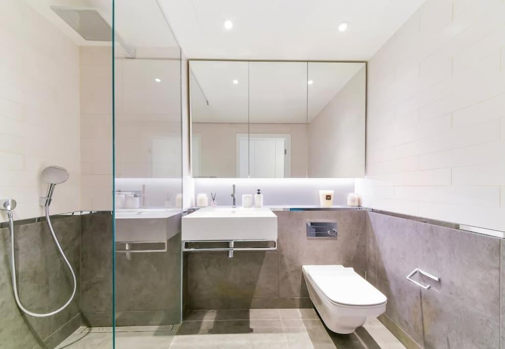 Luxury 3 Bedroom Battersea Power Leilighet *