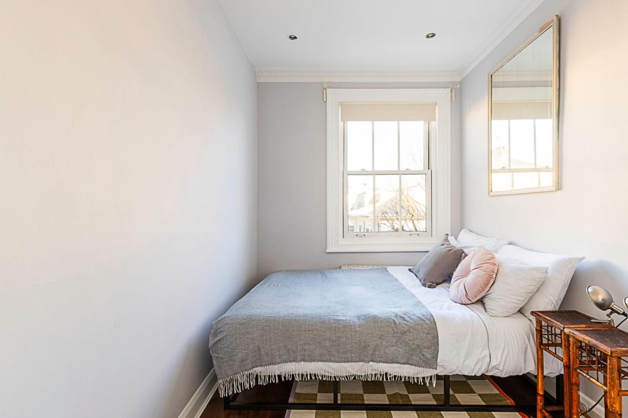 Contemporary And Spacious Kensington