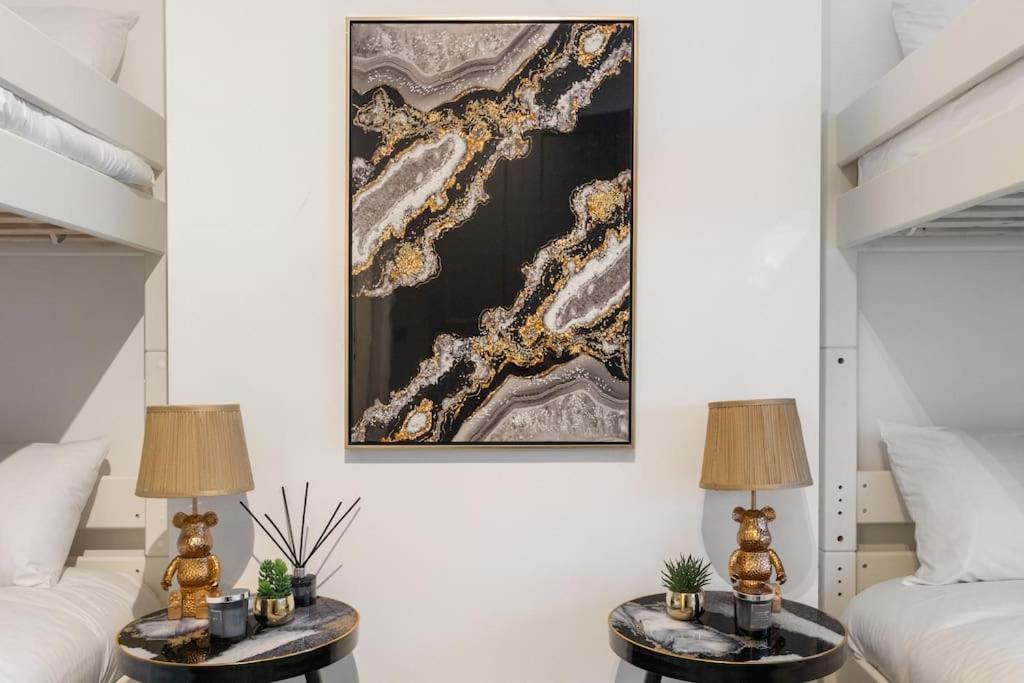 Modern 2 Bedroom 3 Min Walk To Tube Station Apartamento Londres