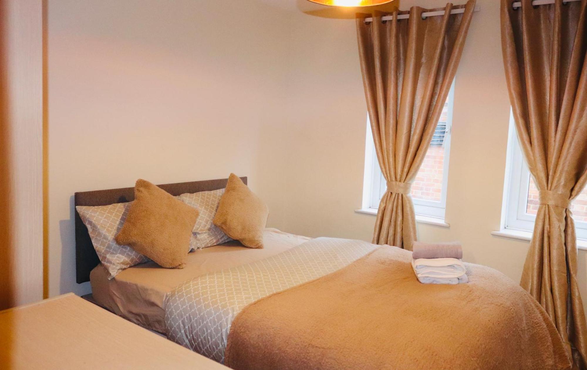 Affordable Double In Near Elephant And Castle Station * London