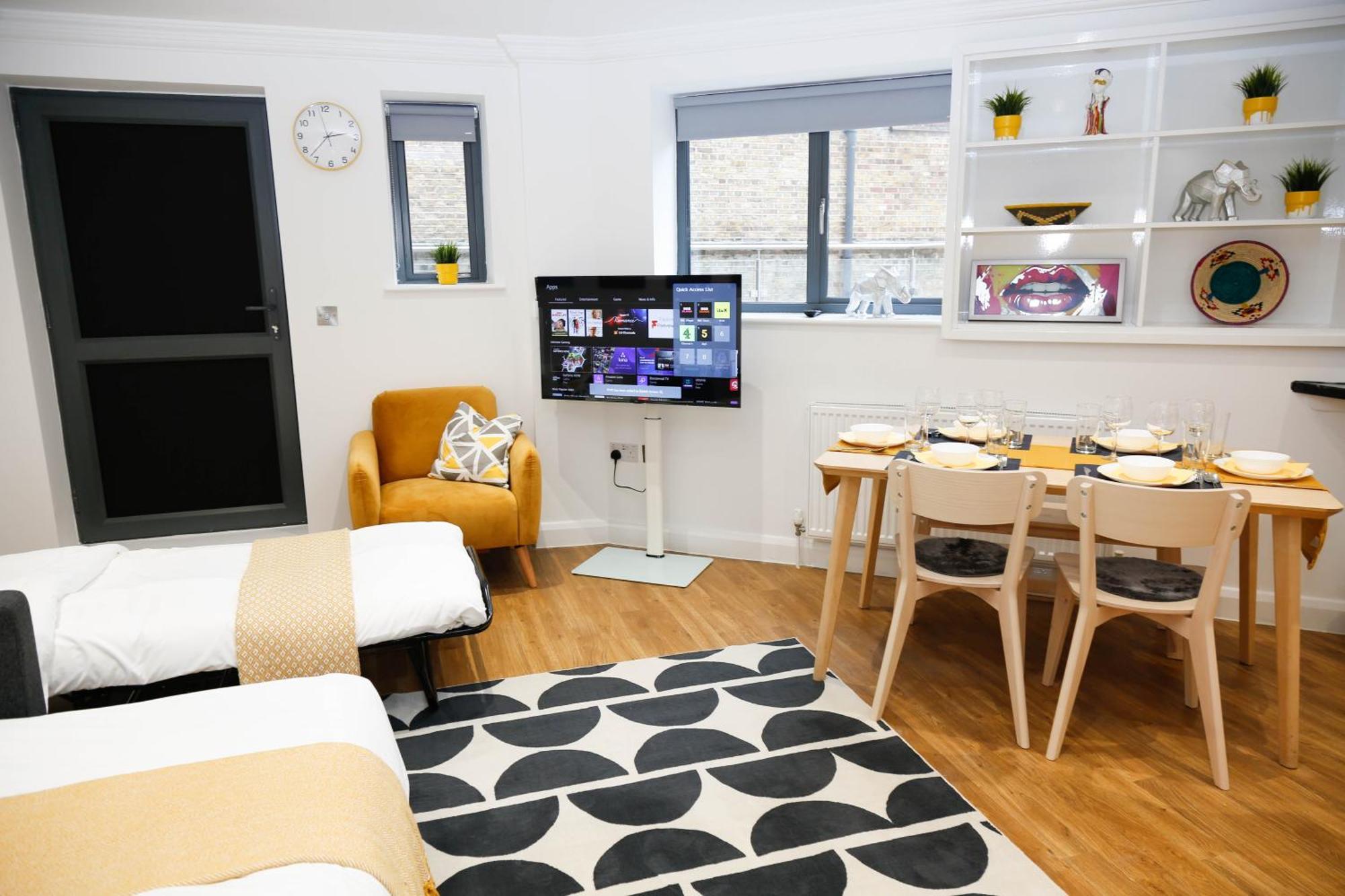 Leilighet New Luxury In Location Next To Shops, Cafes, Bars & Metro *