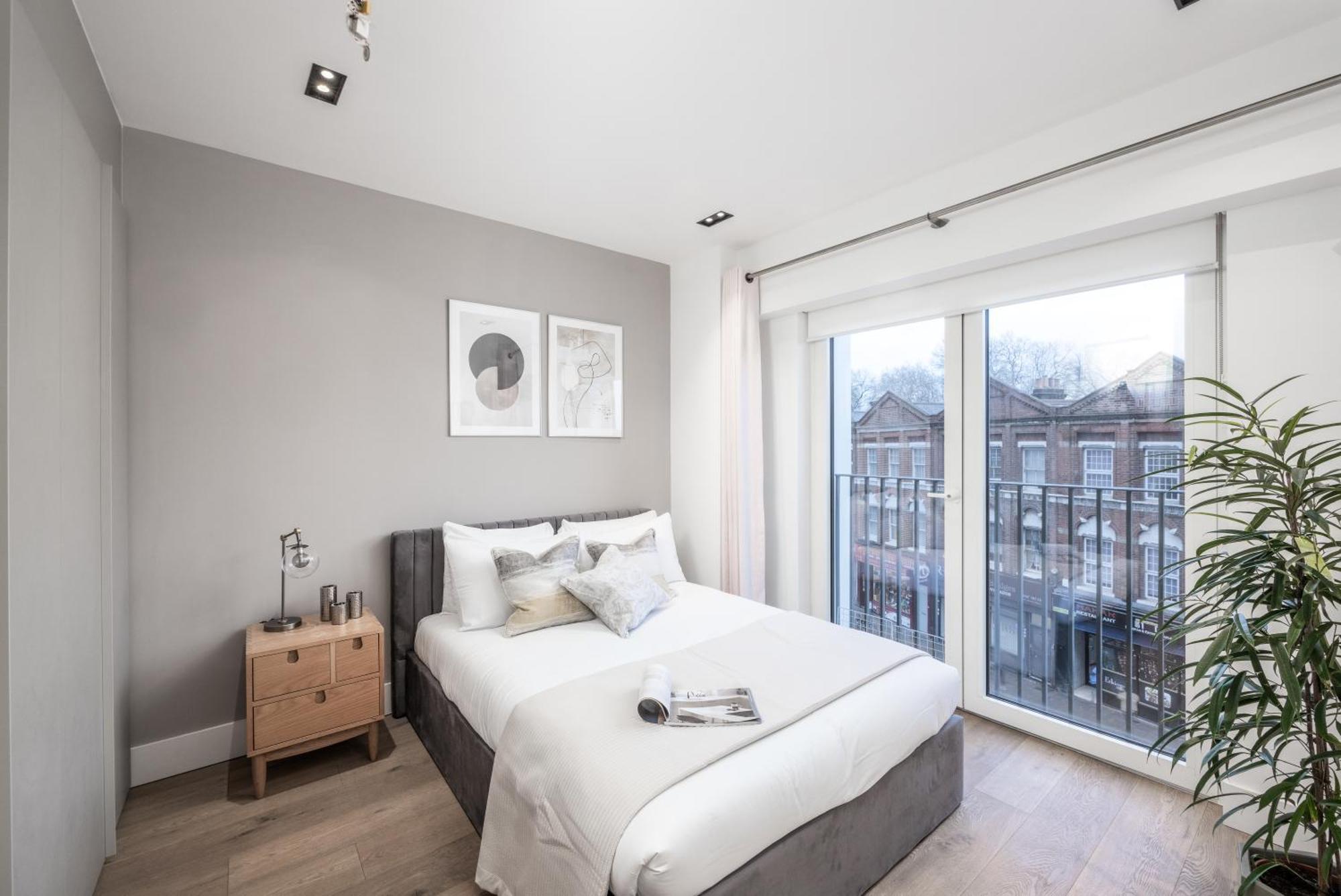 Luxury 2bed:prime Location, Min 2 Main Attractions *