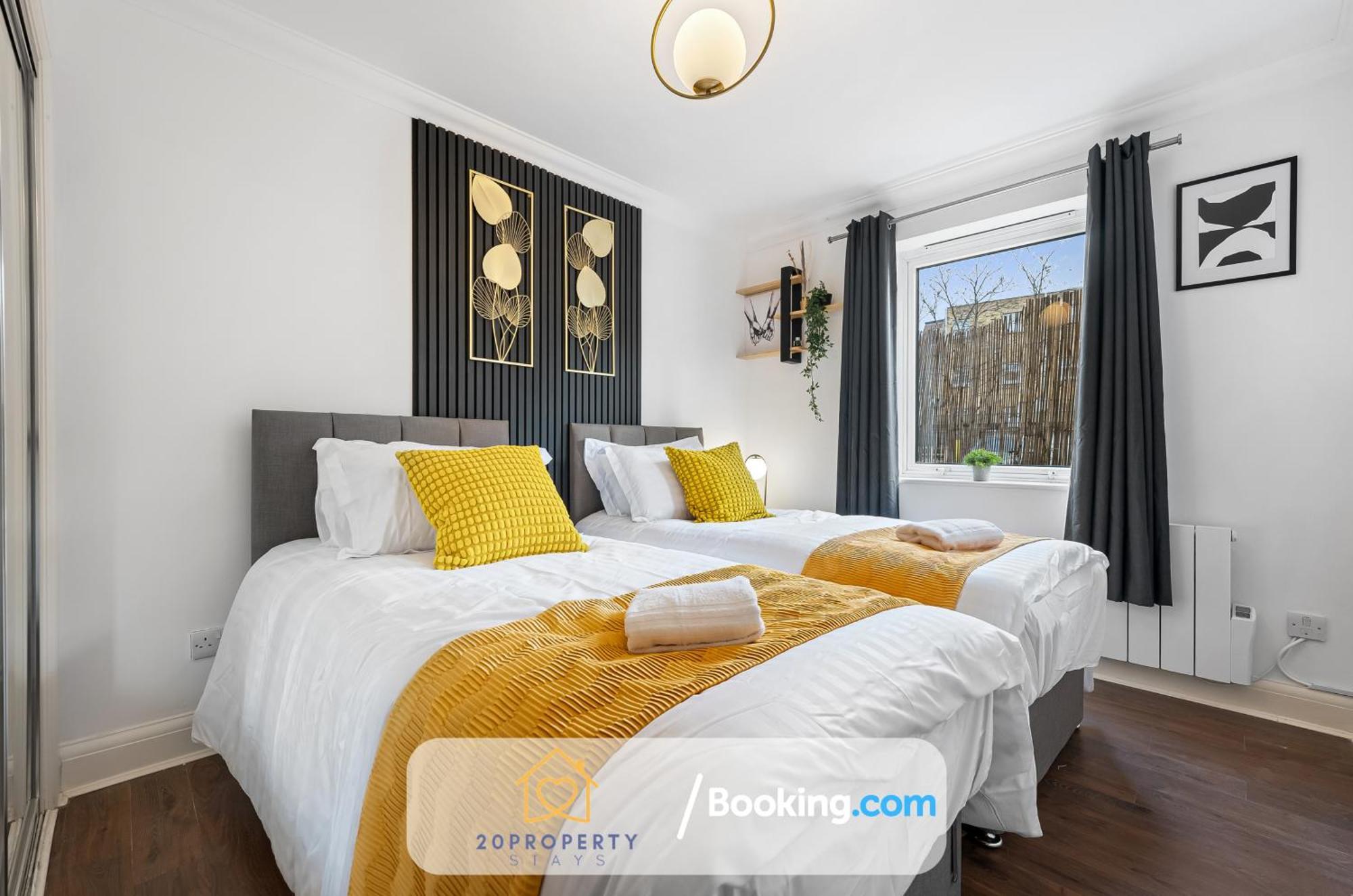 Luxury Long In Bow Road * Londen