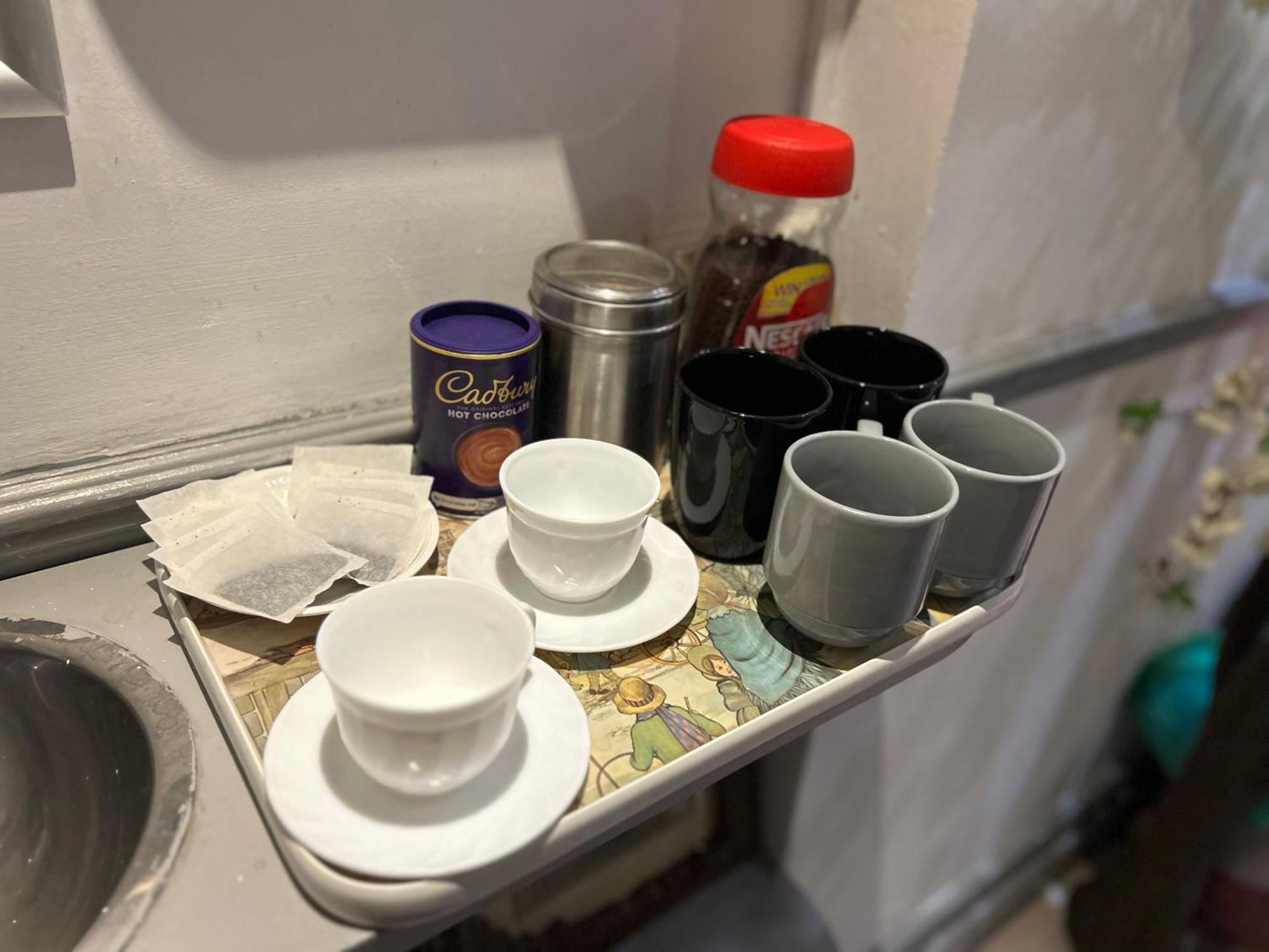 Earls Court Guest house 2*