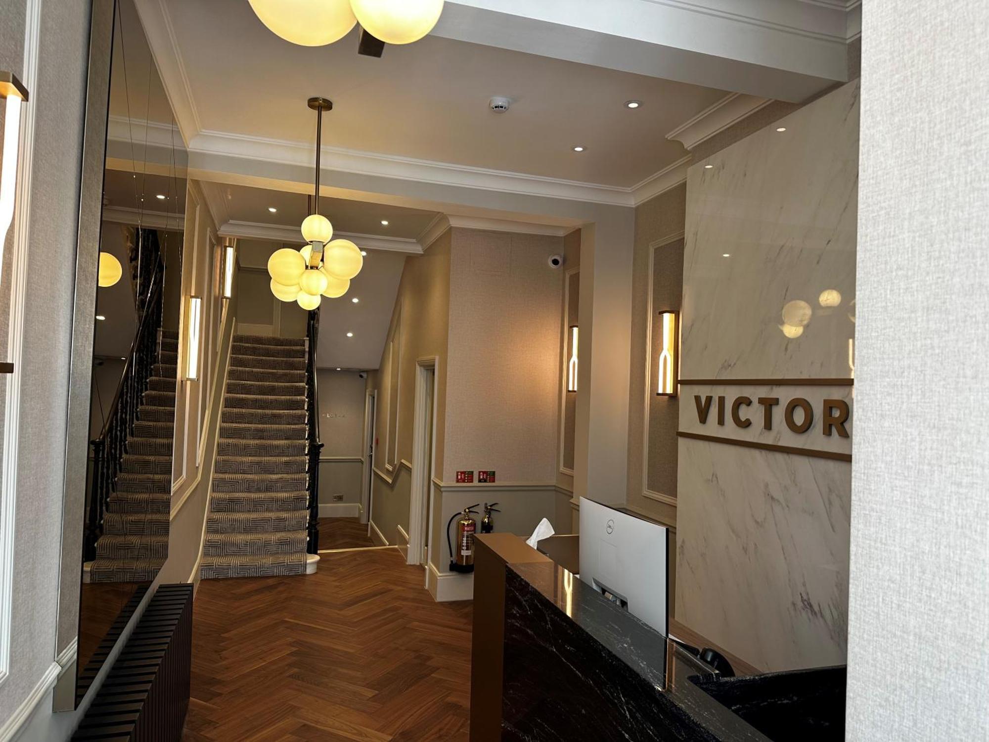 Victor - Victoria Hotel Londres