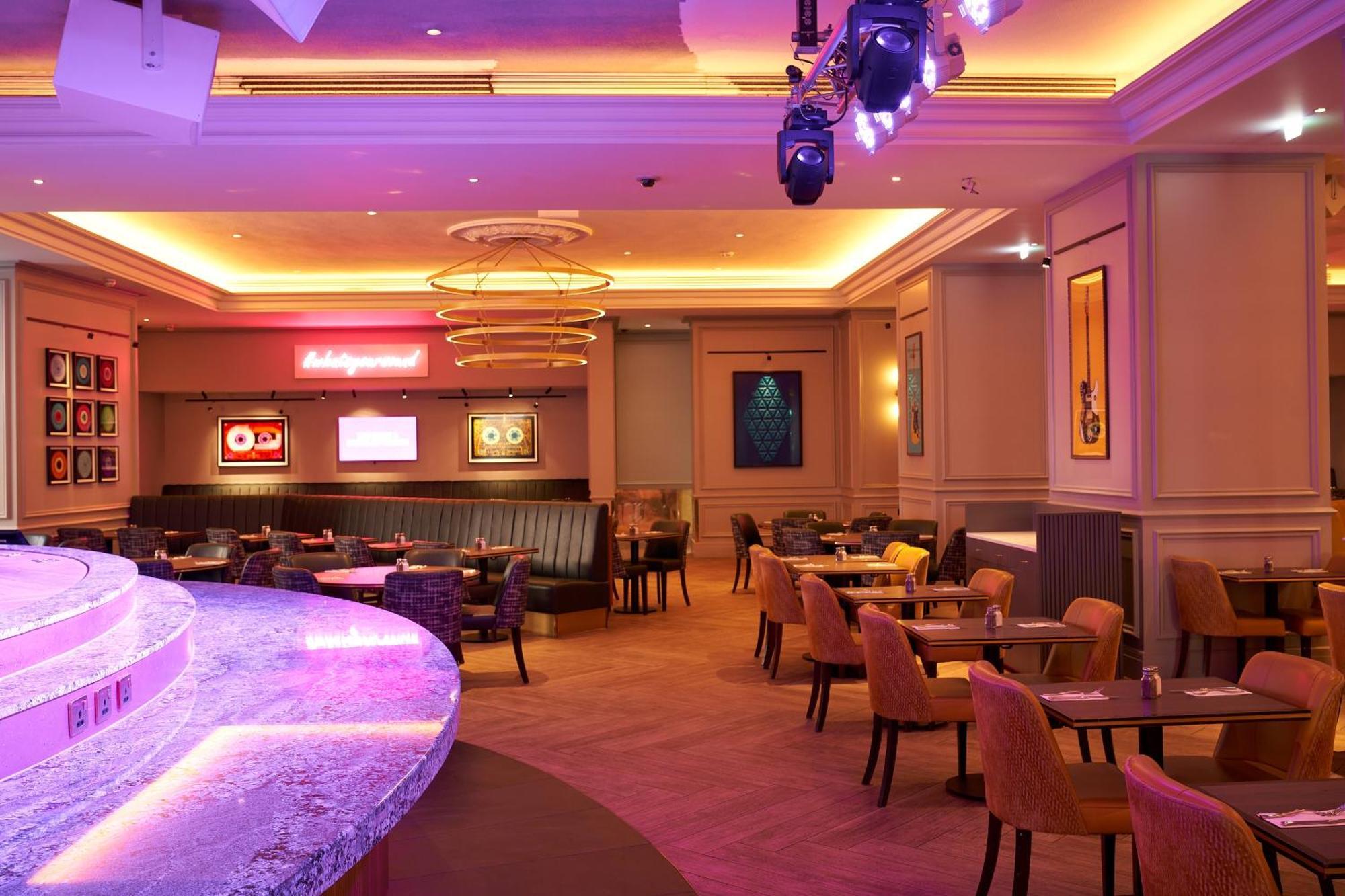 The Cumberland, Hotel