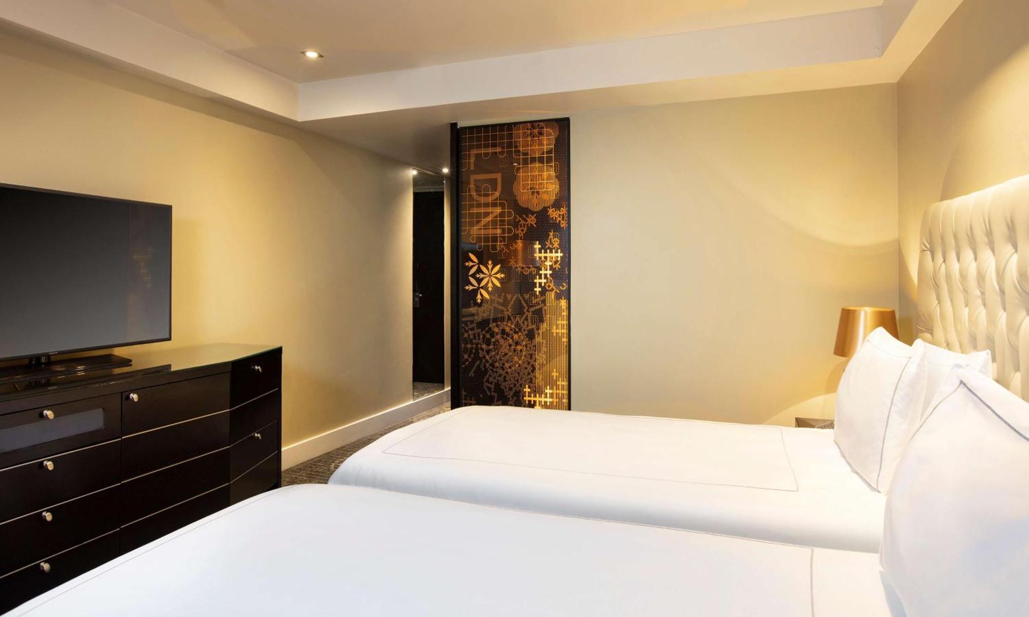 Hotel Park Plaza Riverbank 4*
