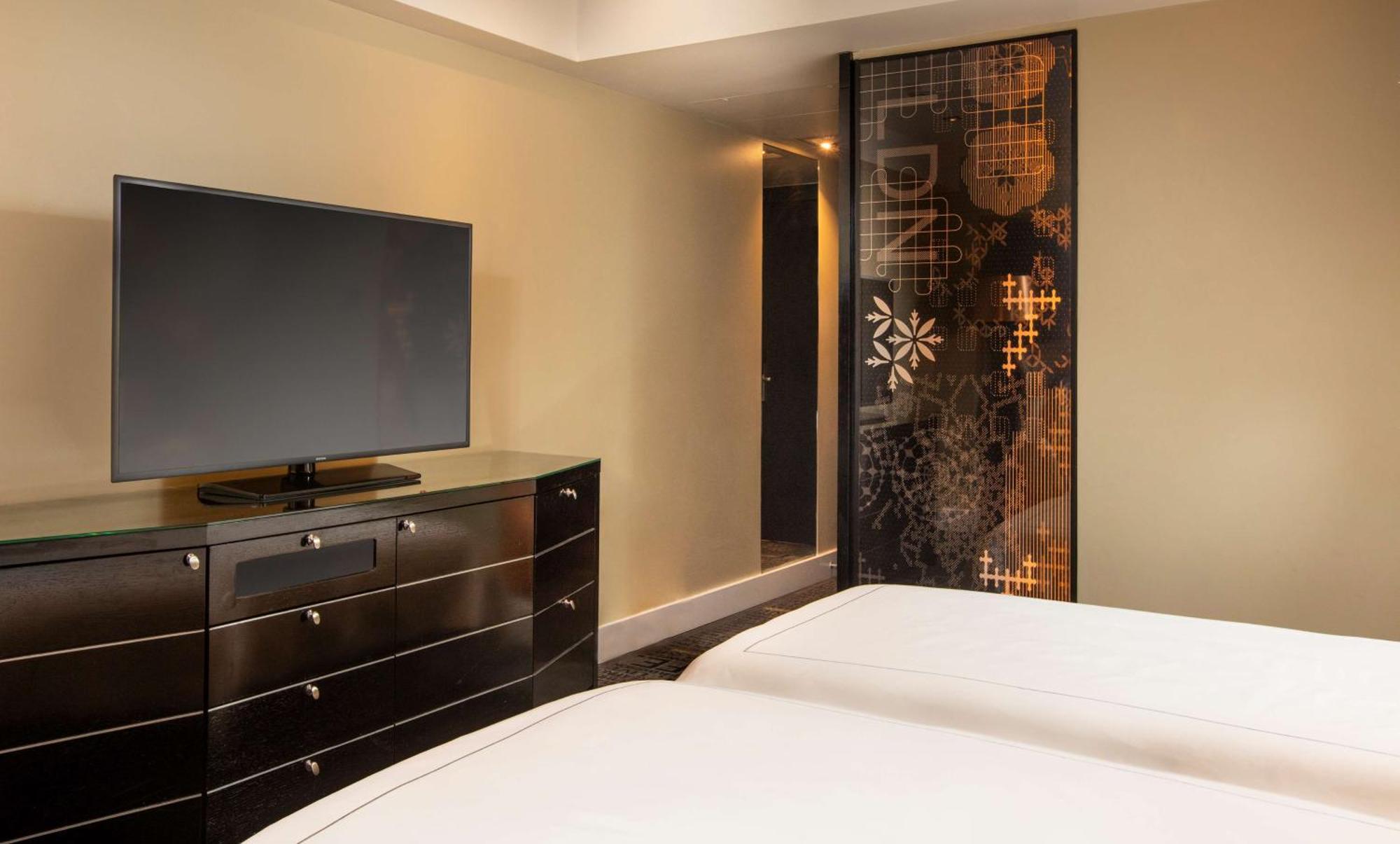 Park Plaza Riverbank Hotel