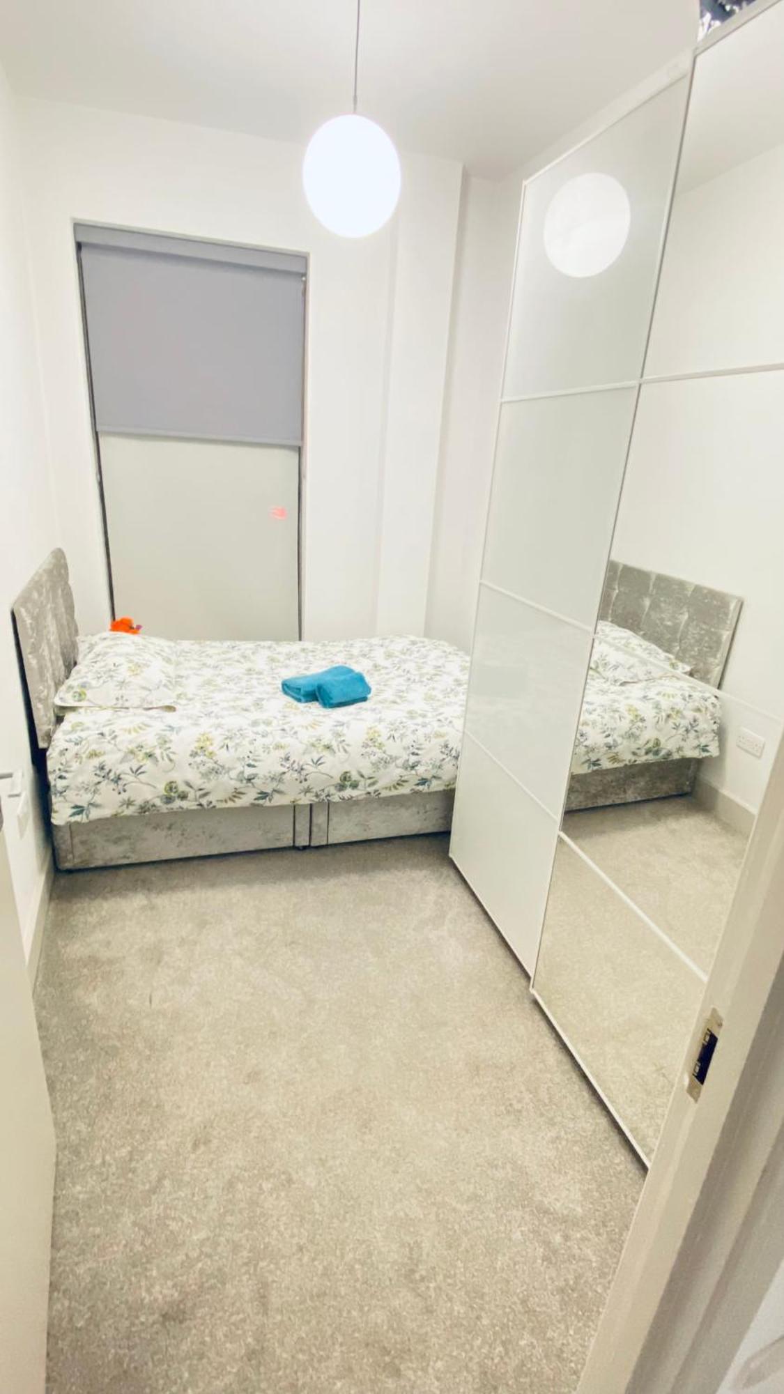 Shadwell - Walking Distance To Tower Bridge, Two Stations In Close Proximity Homestay