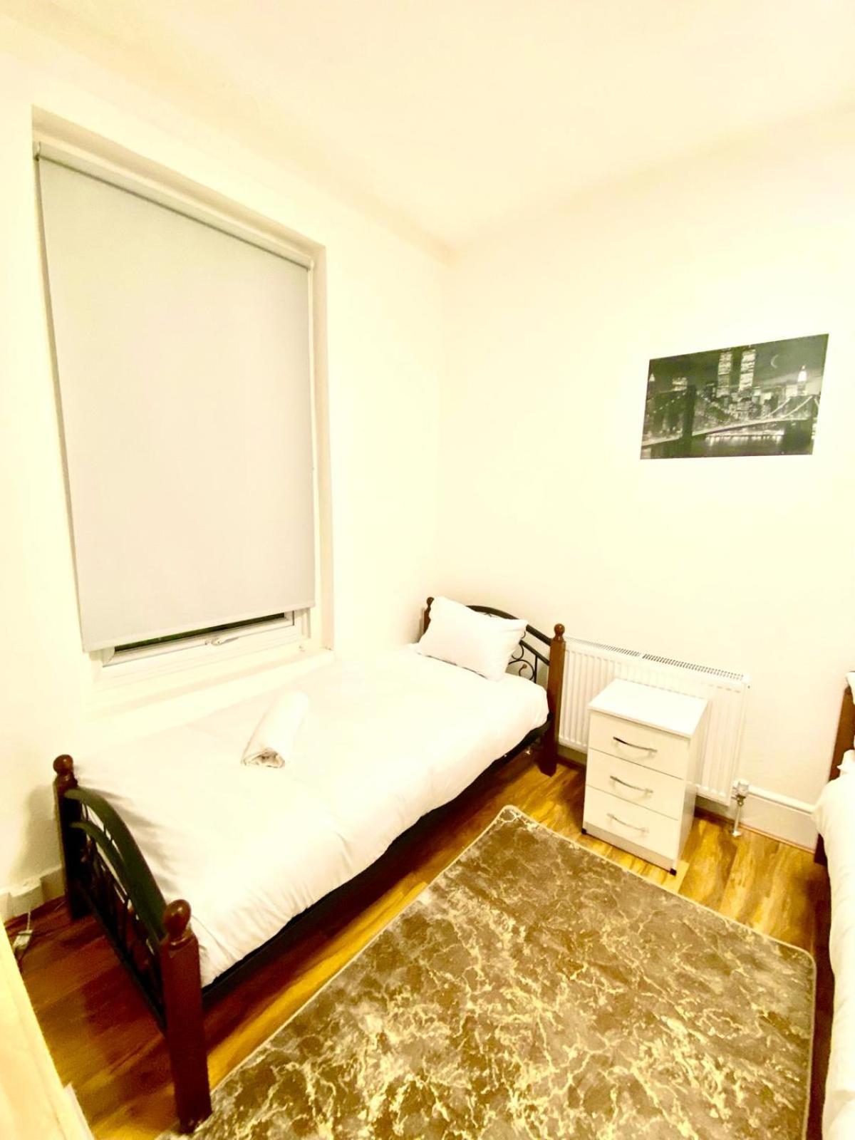 Apartment Beautiful Two Bedroom Flat With Free Car Park In London