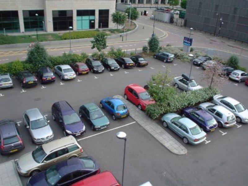 Travelodge Docklands Hotel 3*