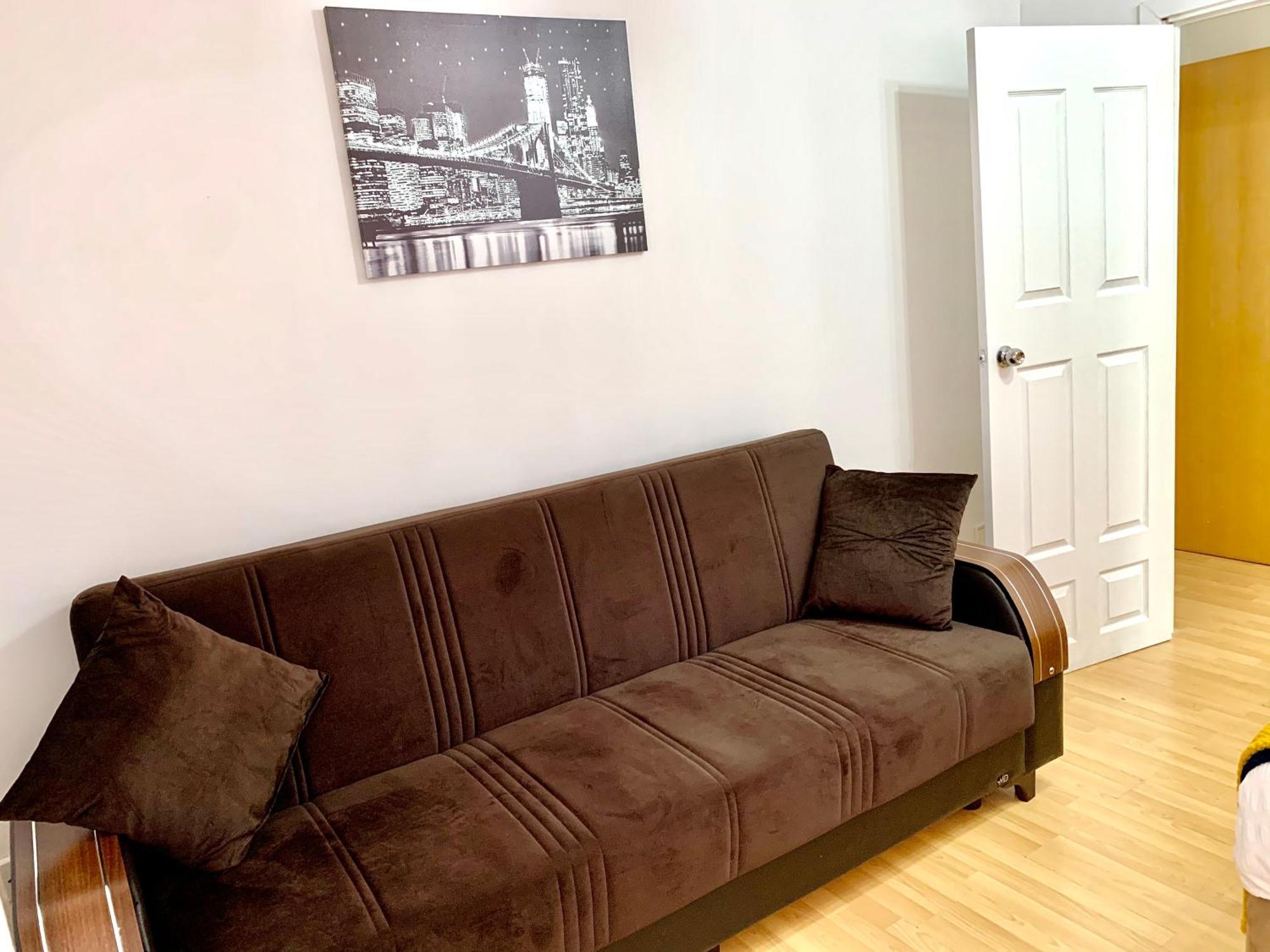 Tower Bridge London, 2 Bedrooms, Reception, Kitchen, Parking Apartment *