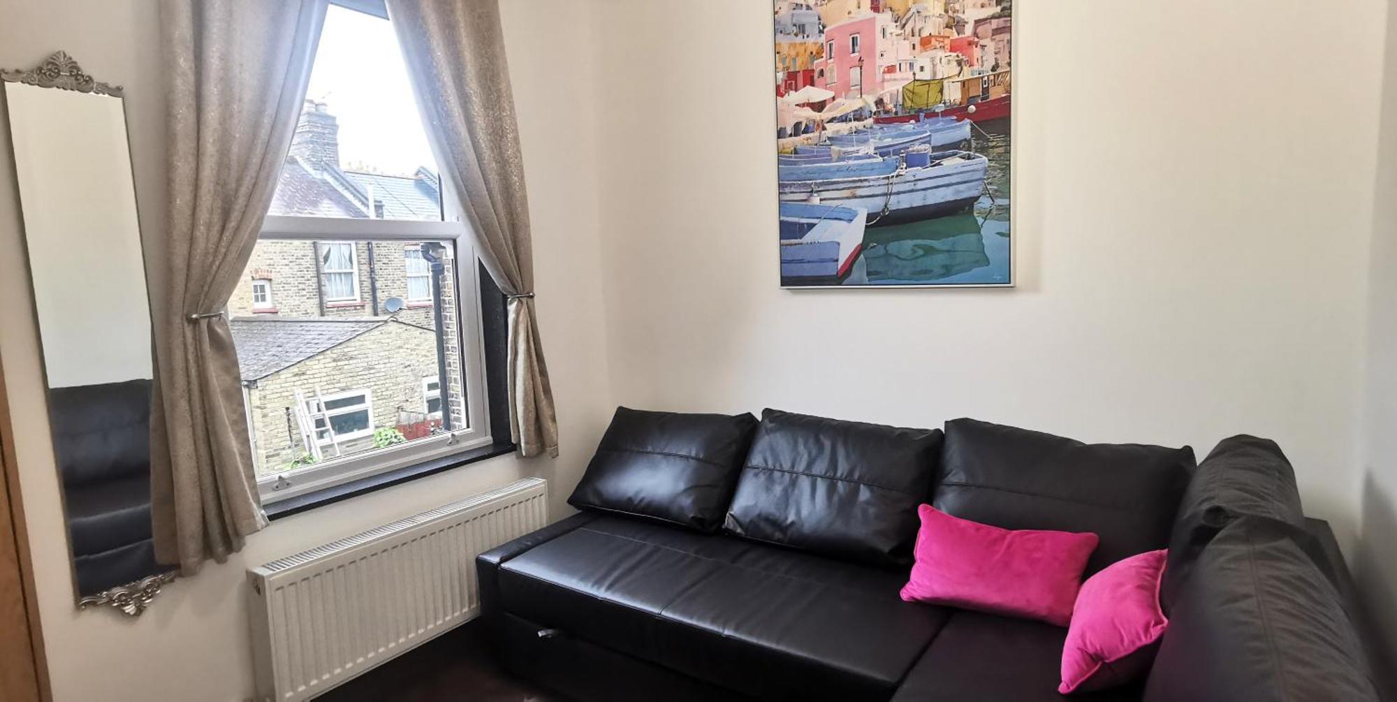 Apartamento Beautiful Sleeps 6, 2 Minutes To Metro Londres