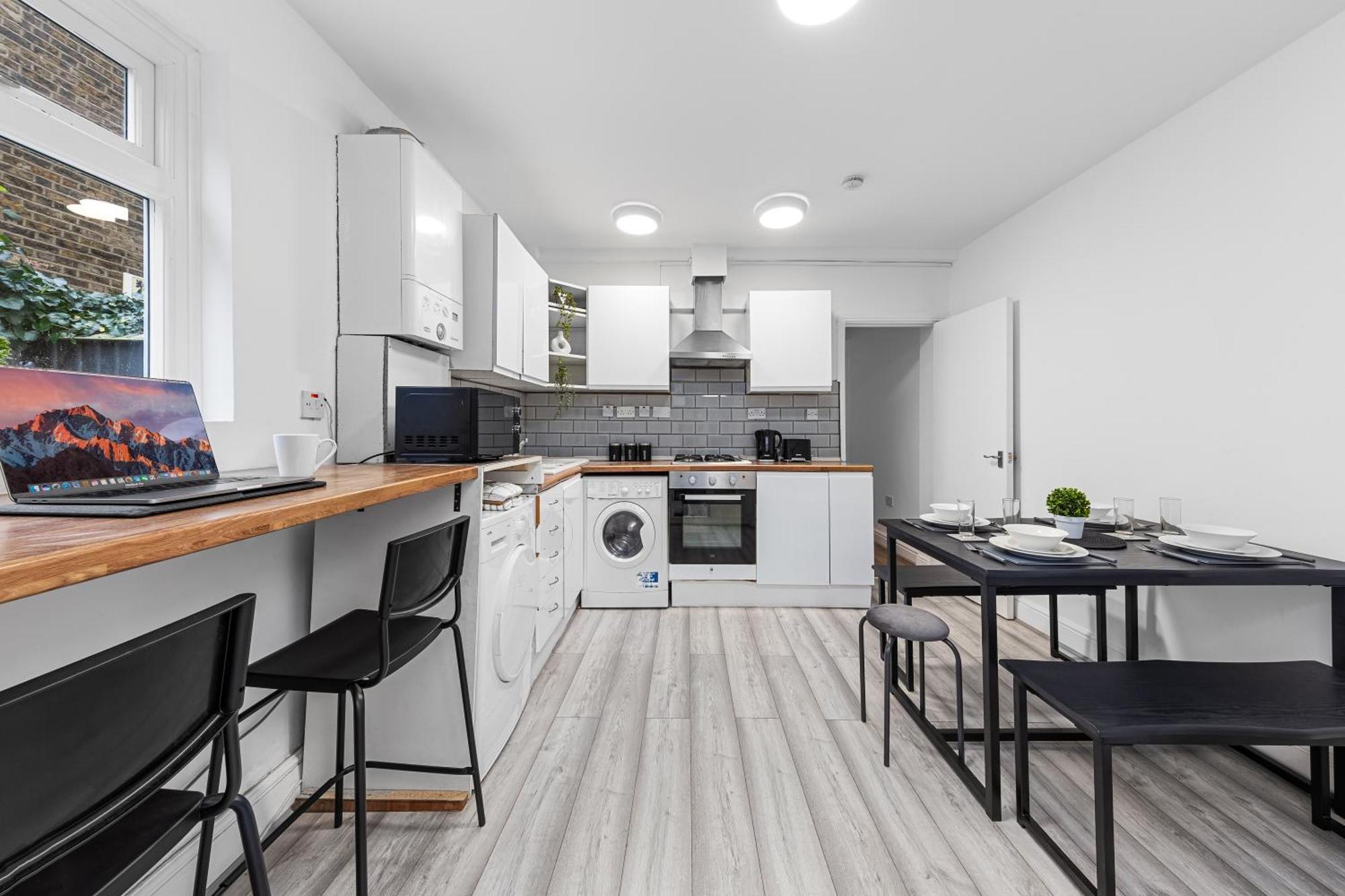 Brixton Retreat Cozy 2-bedroom Living Space Leilighet London
