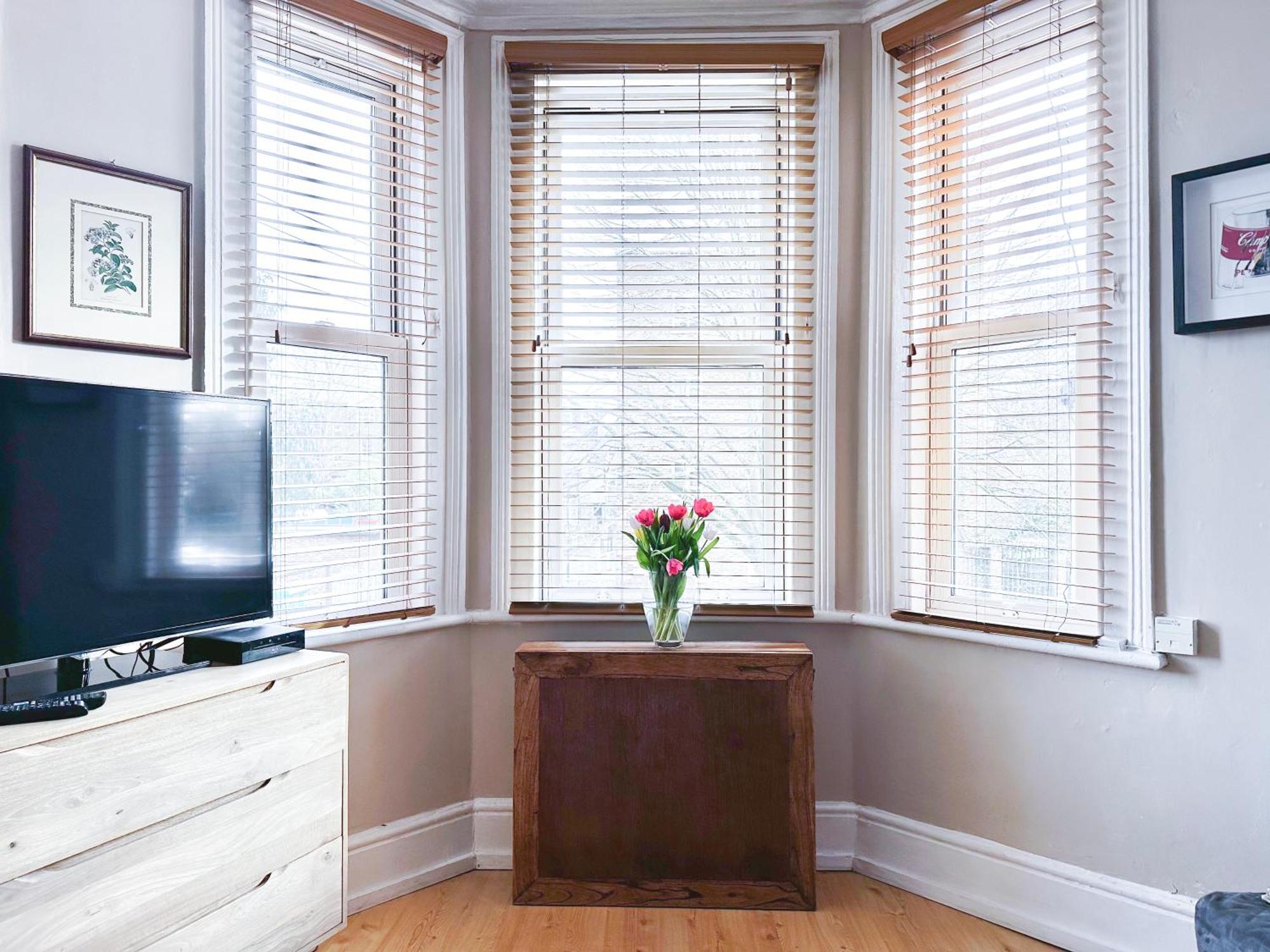 Artistic Pied-a-terre, Steps From The Tube, Moments From London's Heart Apartment
