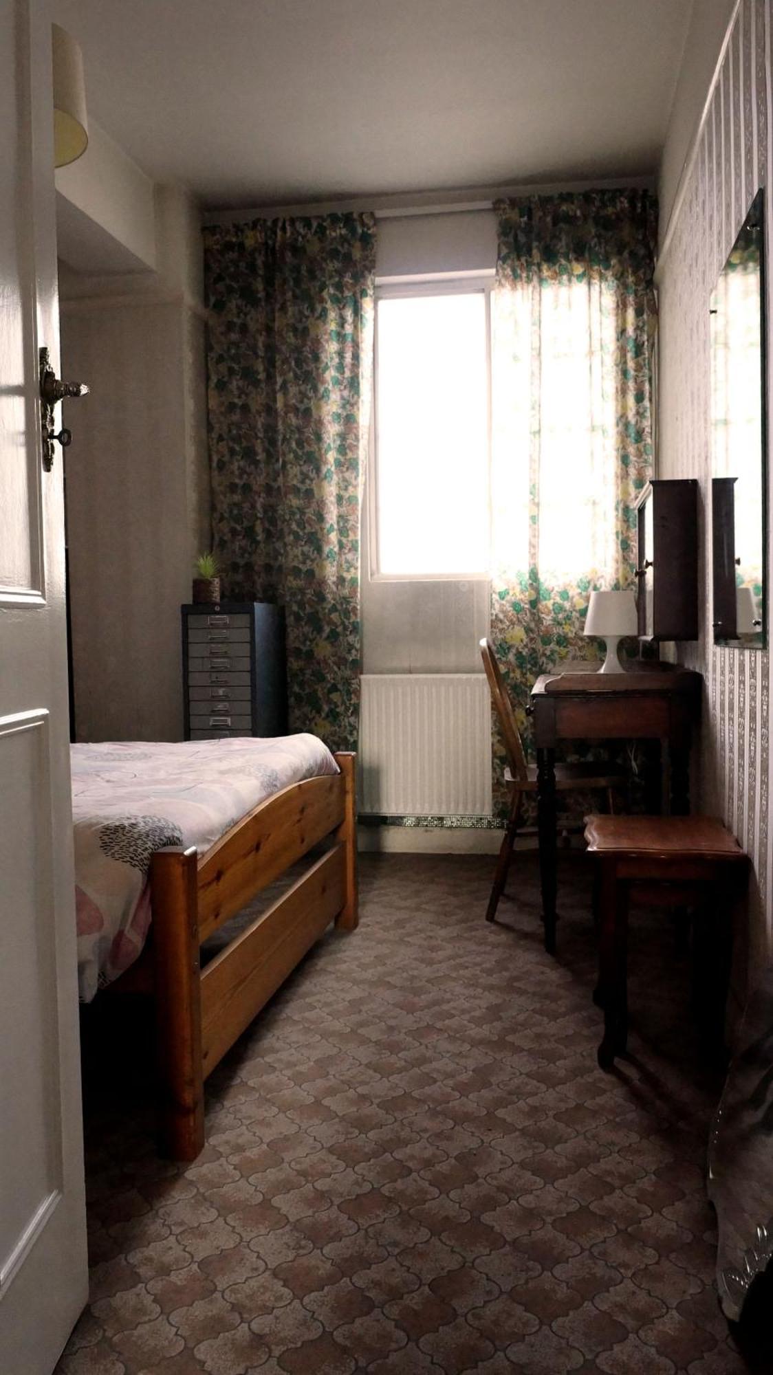 Apartamento Shepherds Bush Superior Apartment, Center London!