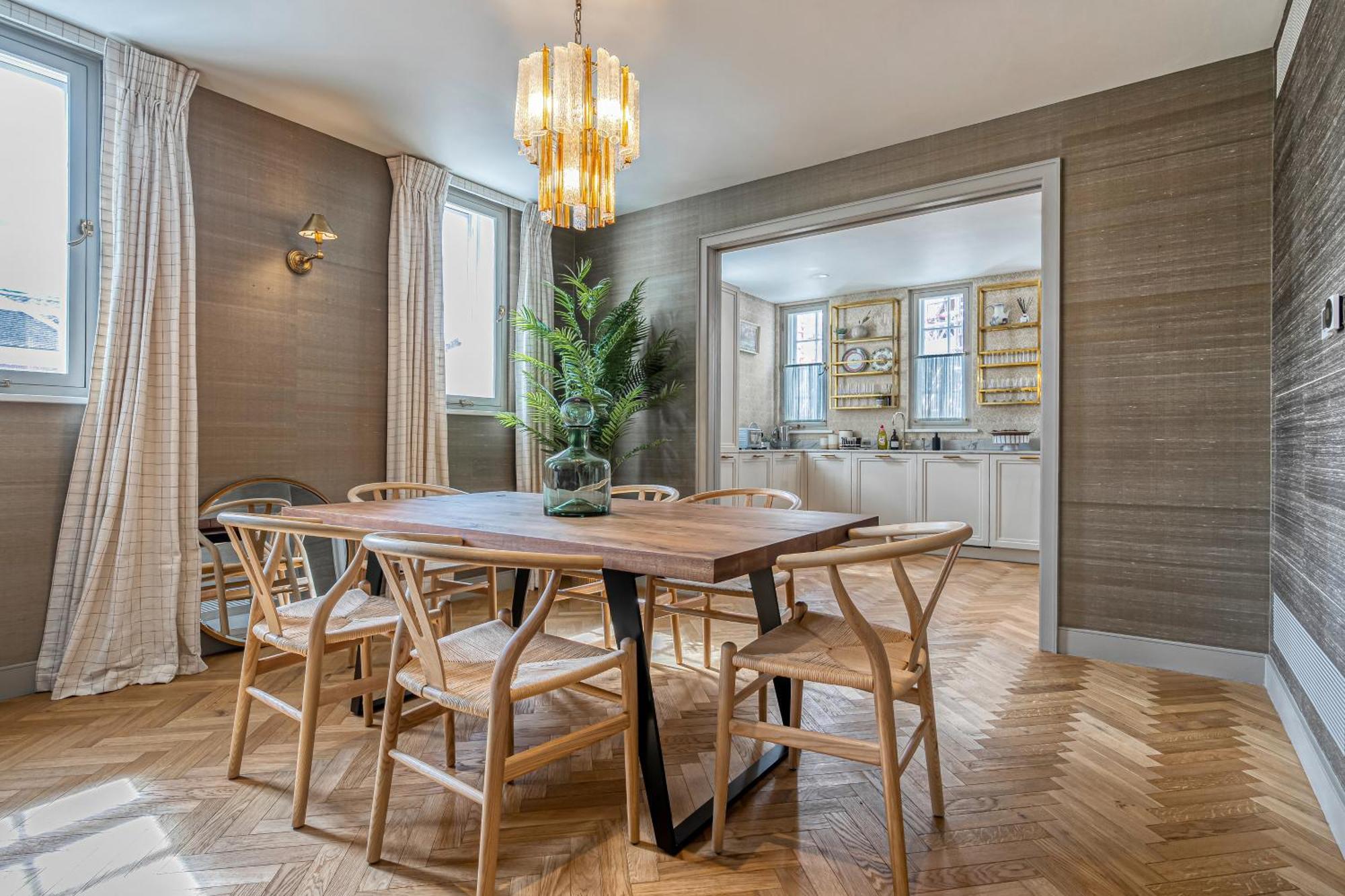 Luxury Flats Near Big Ben And Eye Londen
