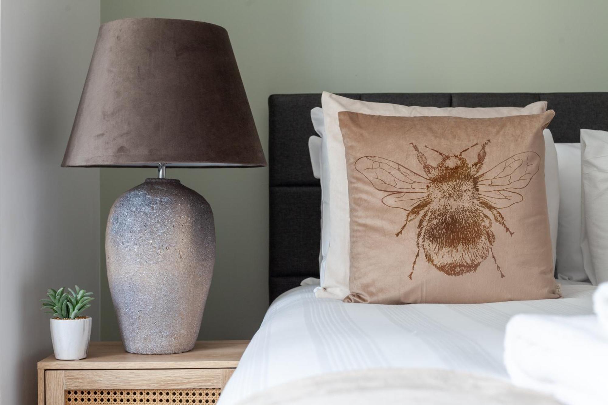 The Wandsworth Luxury Apartment *