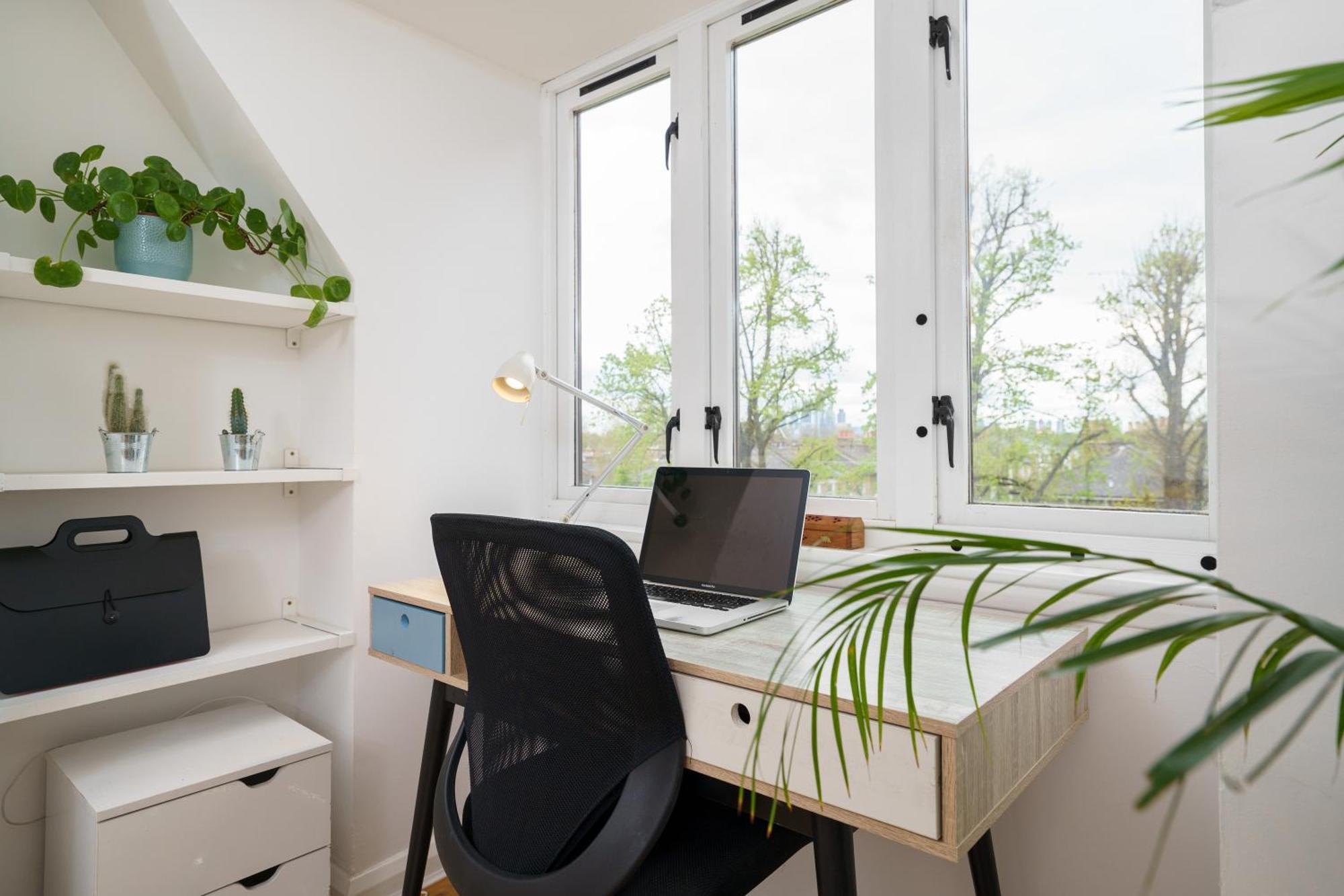 Lovely In Victoria Park Village Apartamento