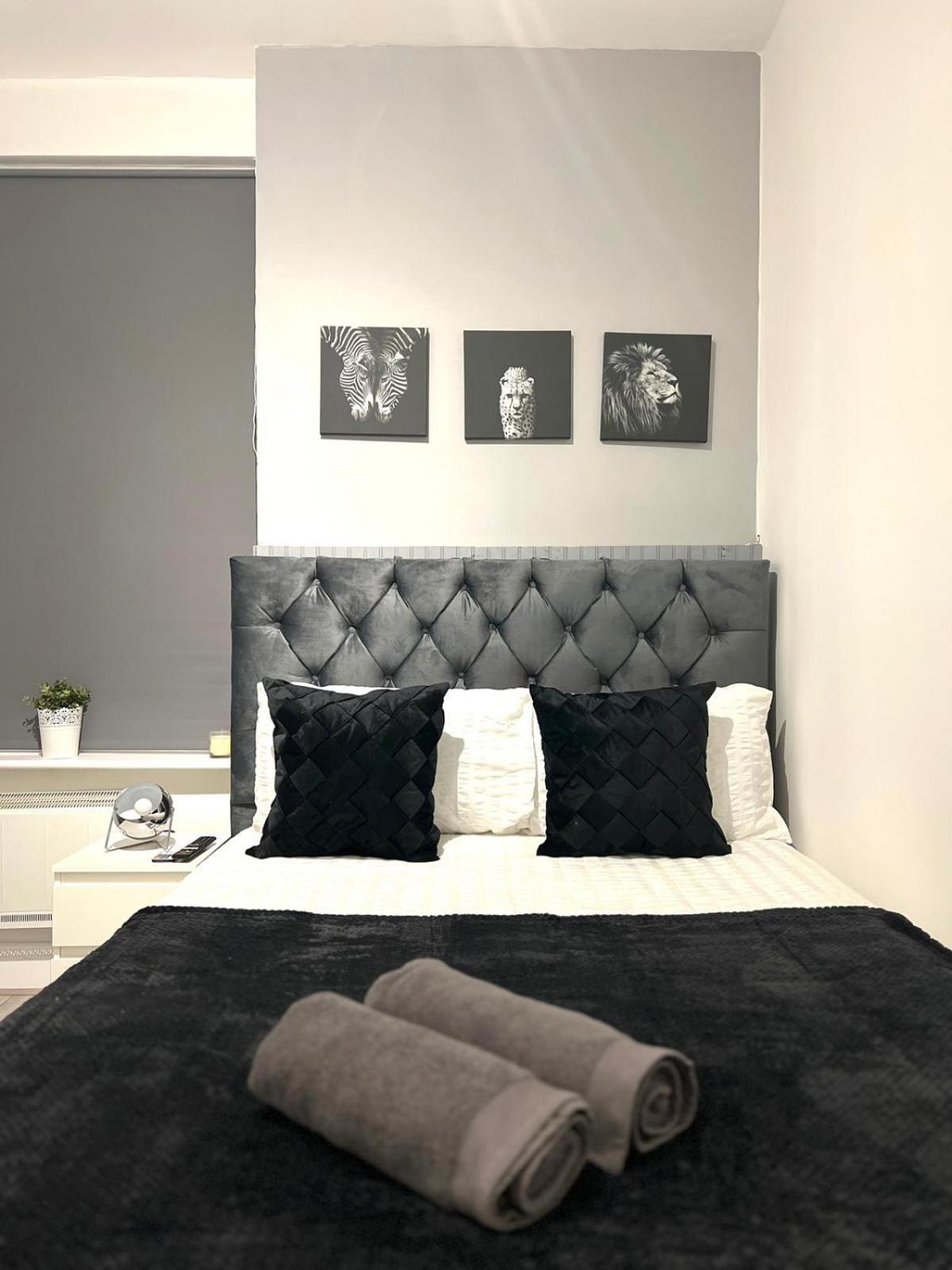 Apartment In Location *