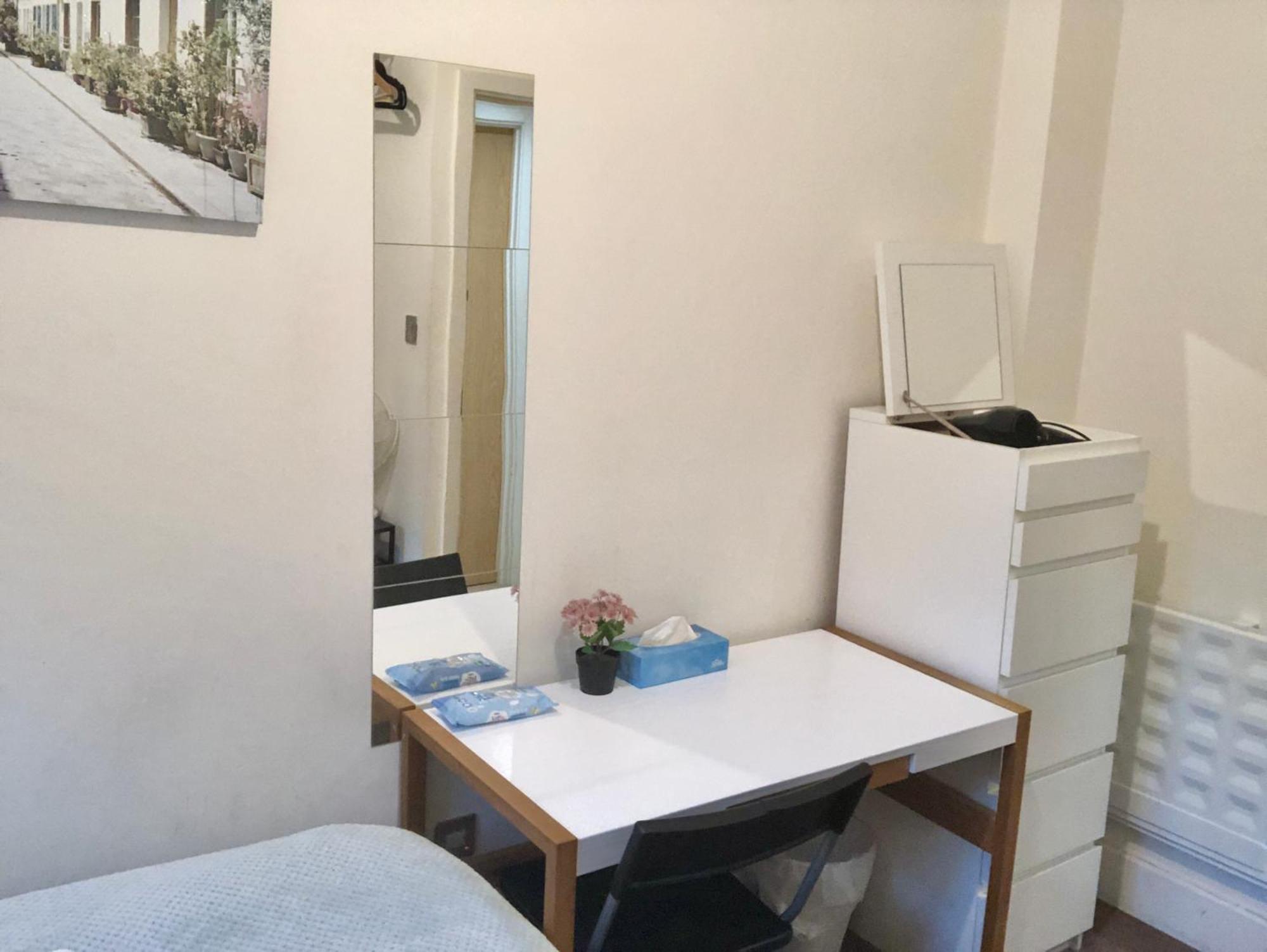 Metropolitan Coziness Private Bedrooms In Euston Station 161 Gasthuis *