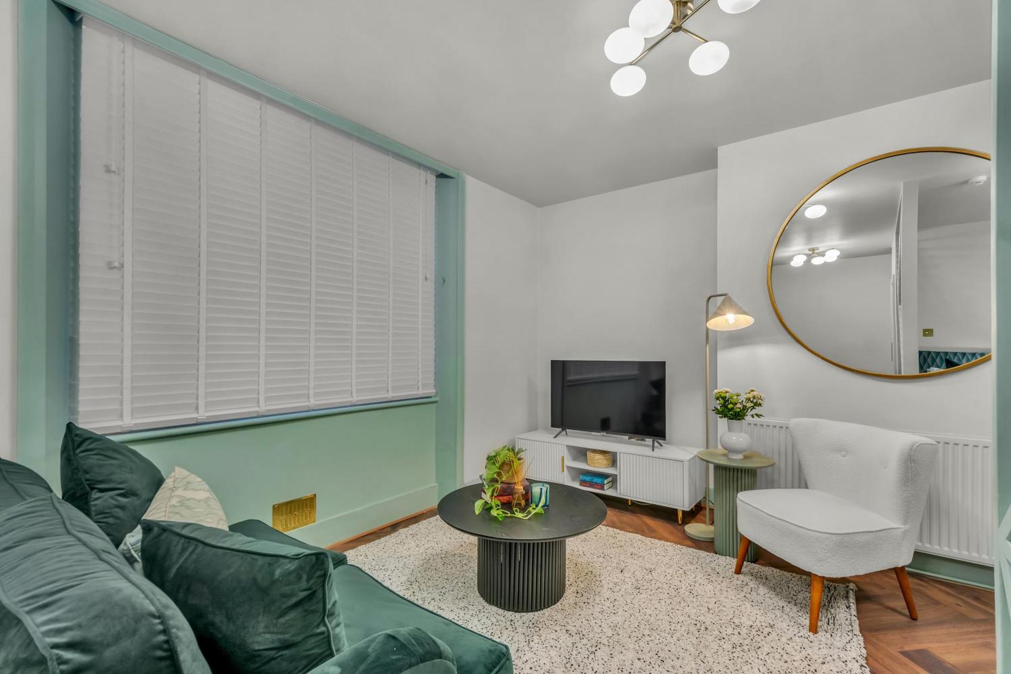 Mysquare Kensington Residences Apartment London