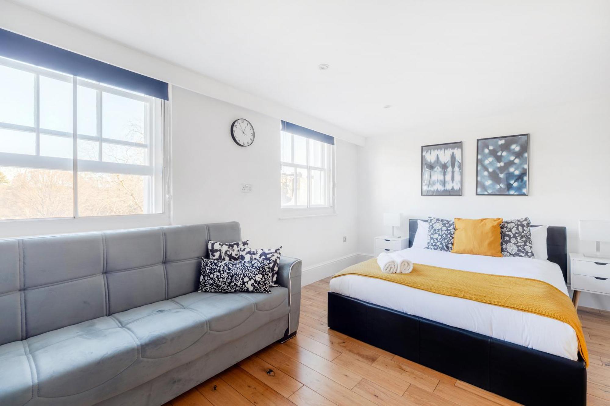 Regent's Park & Baker Street Modern Apartments!