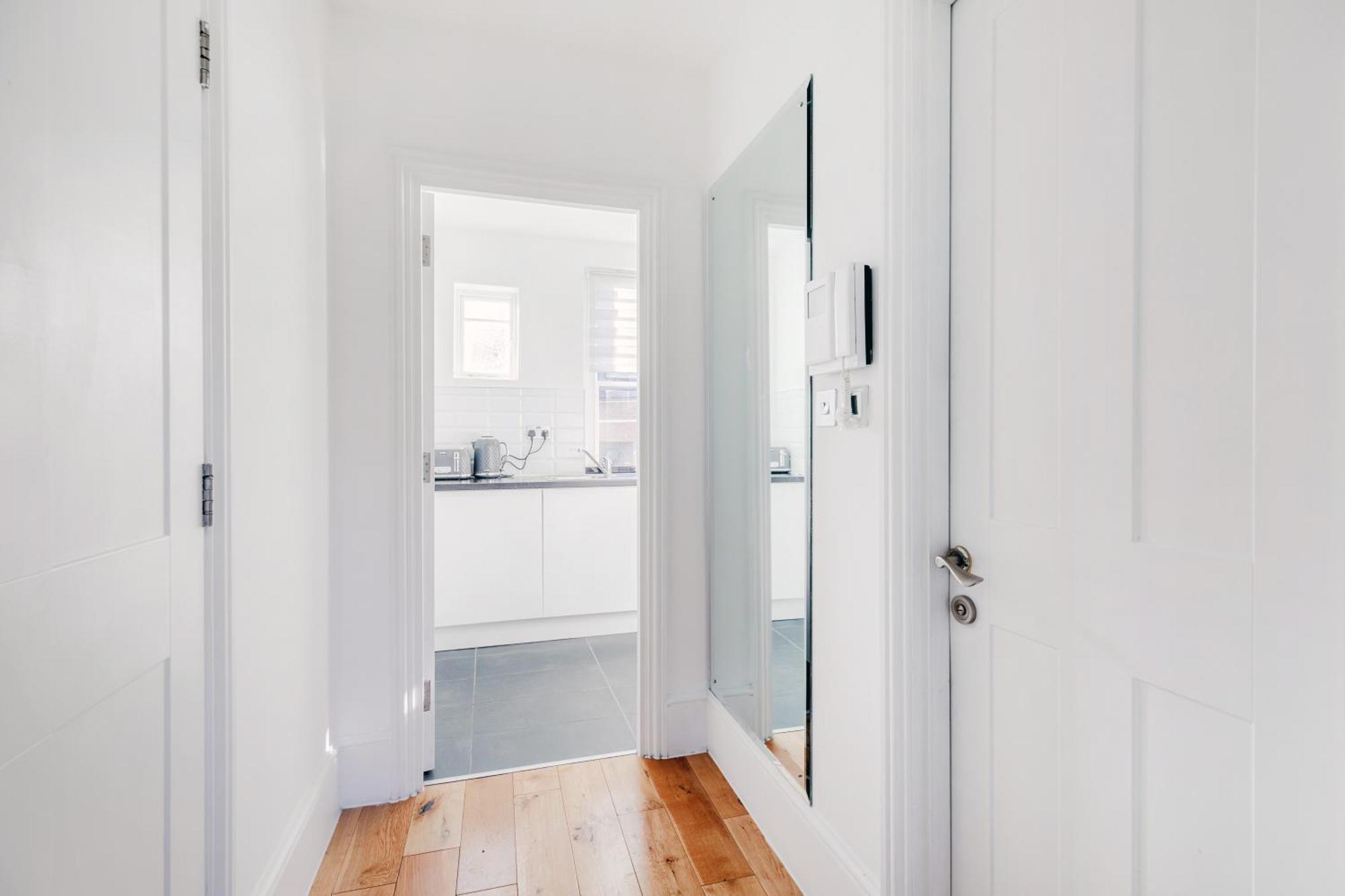 Regent's Park & Baker Street Modern Apartments! *