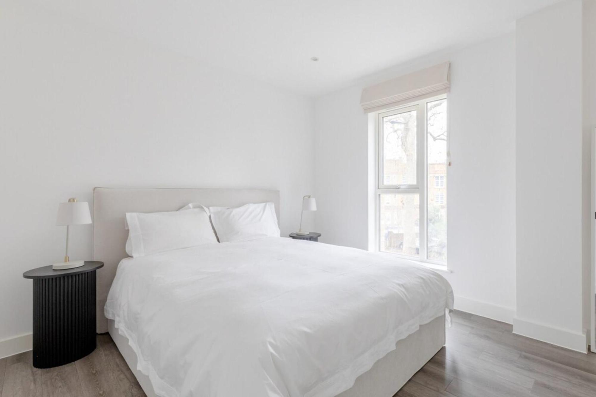Elegant & Serene 2bd Flat Wroof Terrace Hoxton! Apartment