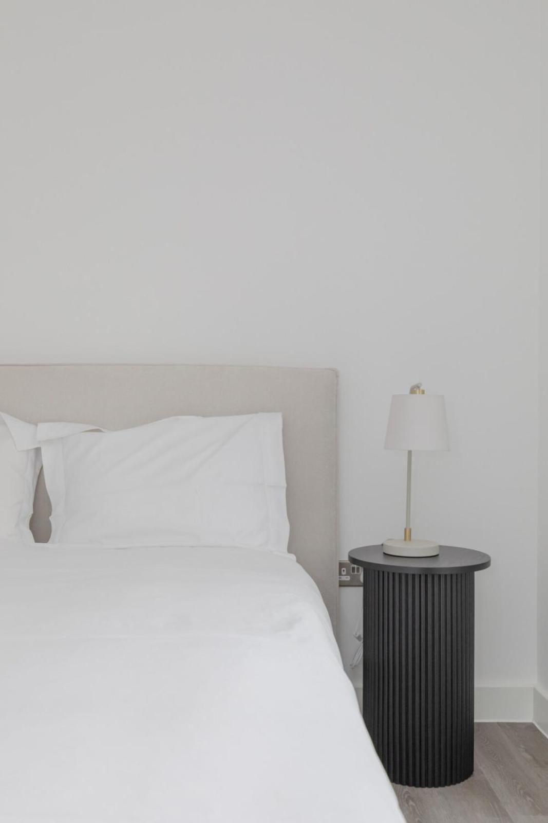 Elegant & Serene 2bd Flat Wroof Terrace Hoxton! *