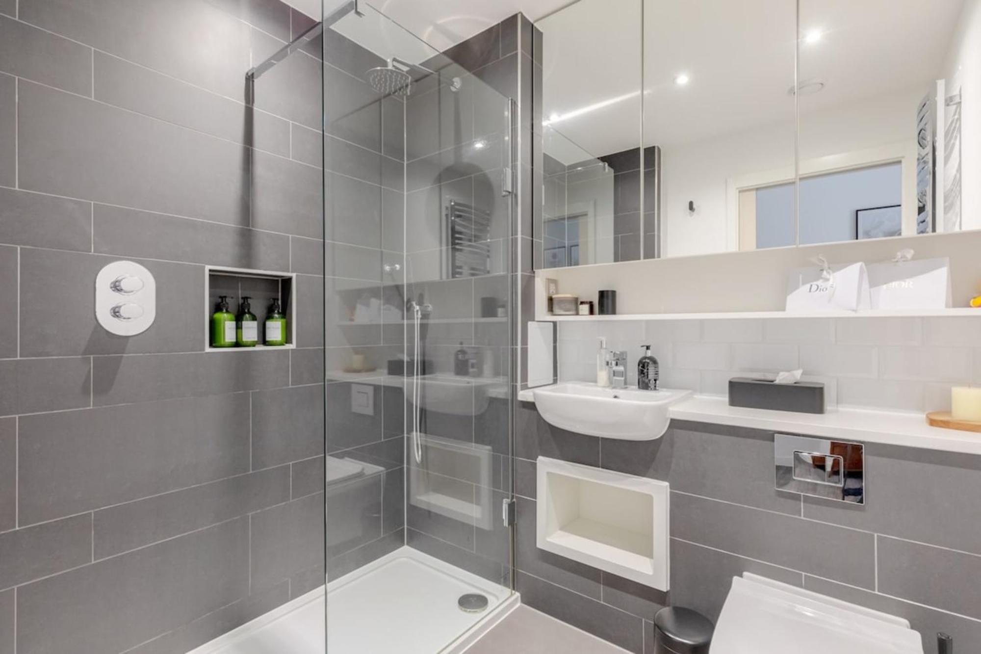 Apartment Elegant & Serene 2bd Flat Wroof Terrace Hoxton! *