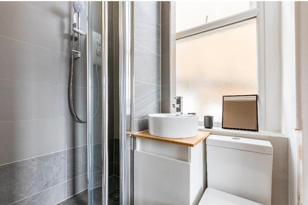 Apartment Stunning Studio Flats In Penge London