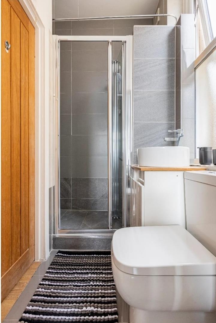 Stunning Studio Flats In Penge Apartment *