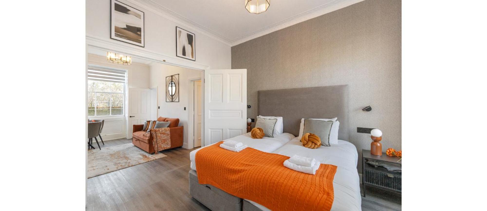 Leilighet Simplicity Meets Warmth: 1-bed Delight