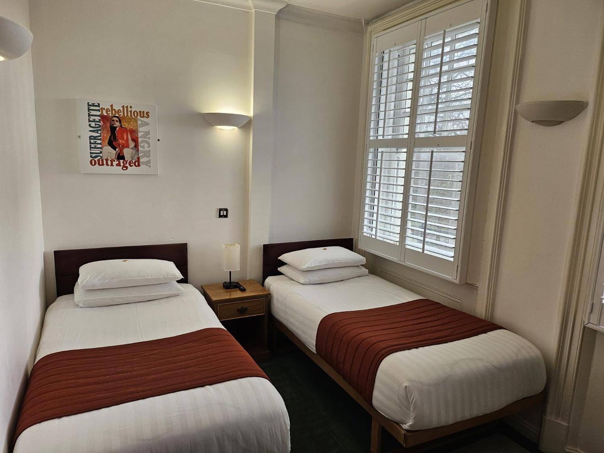 63 Hotell 3*