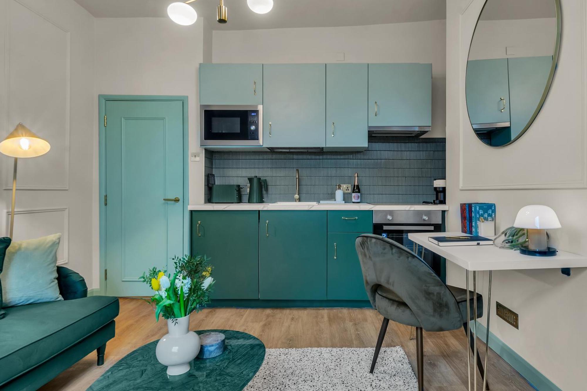 Mysquare Kensington Residences Apartment *