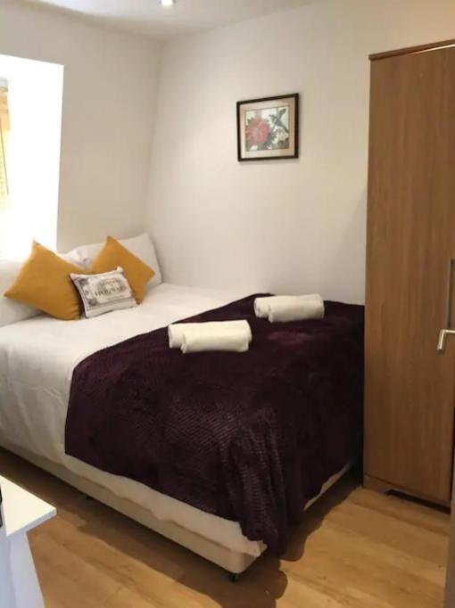 Privatunterkunft Lovely Private Bedrooms In Euston, Central London