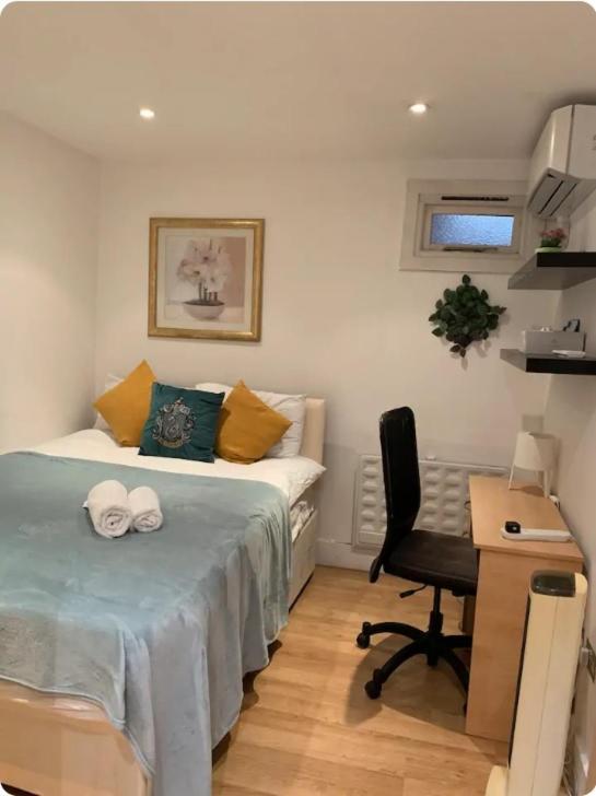 Lovely Private Bedrooms In Euston, Central London London