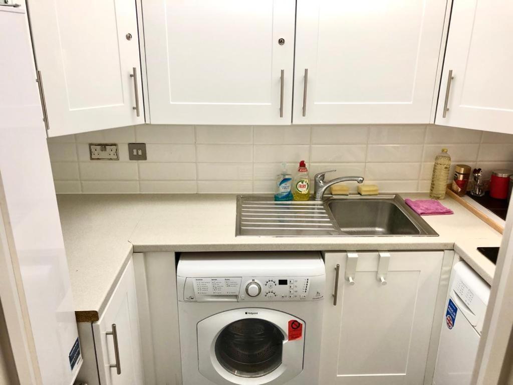 Gasthuis Metropolitan Coziness Private Bedrooms In Euston Station 161