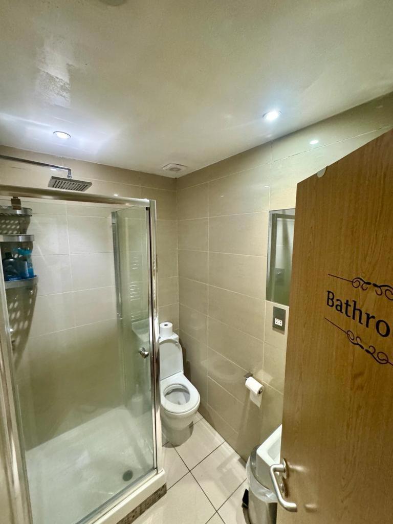 Gasthuis Metropolitan Coziness Private Bedrooms In Euston Station 161