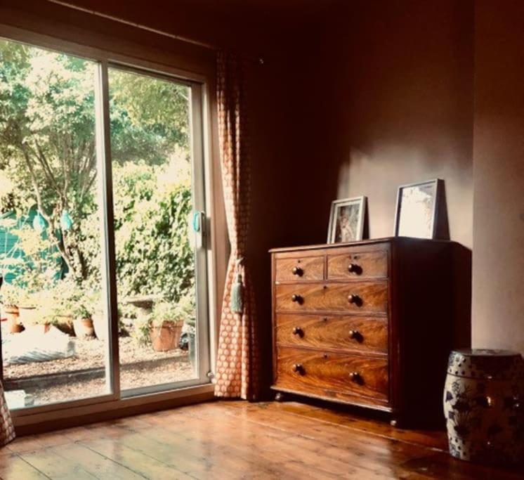 Kensal - Garden Retreat Apartment London