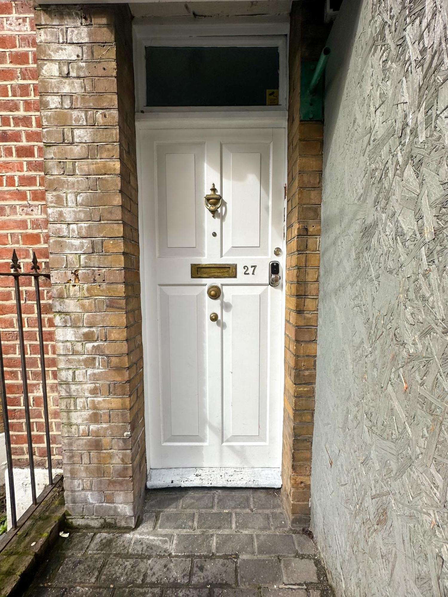 Guest house In Oxford Street