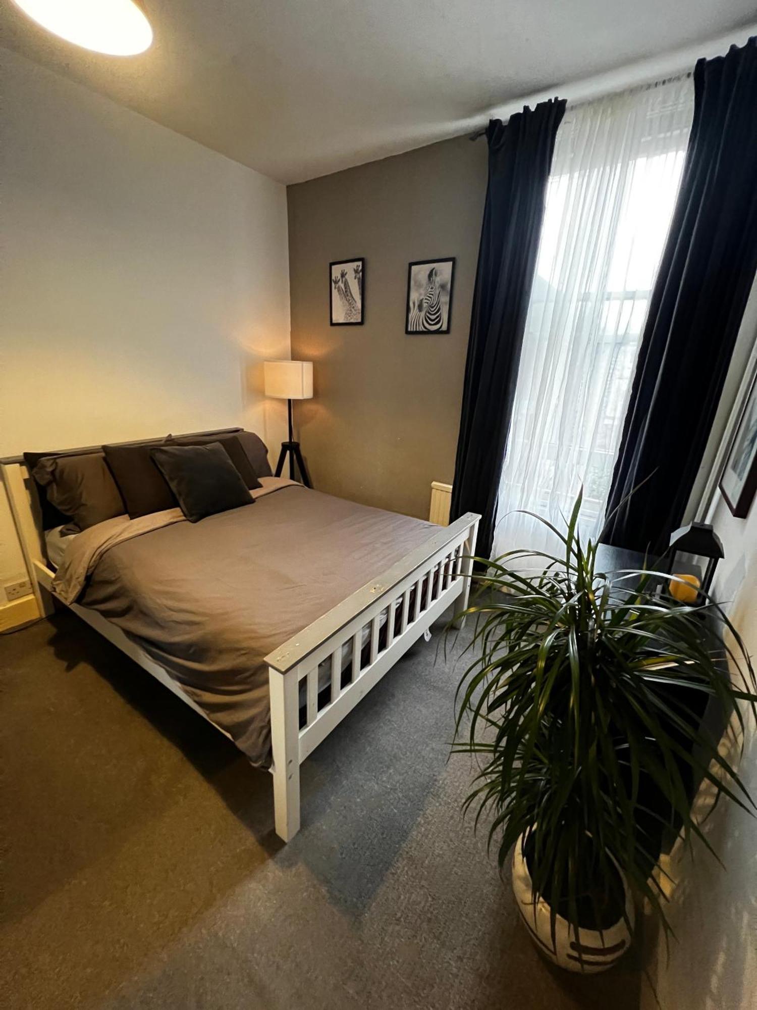 2 Bedroom Flat In Kensal Rise Apartment London
