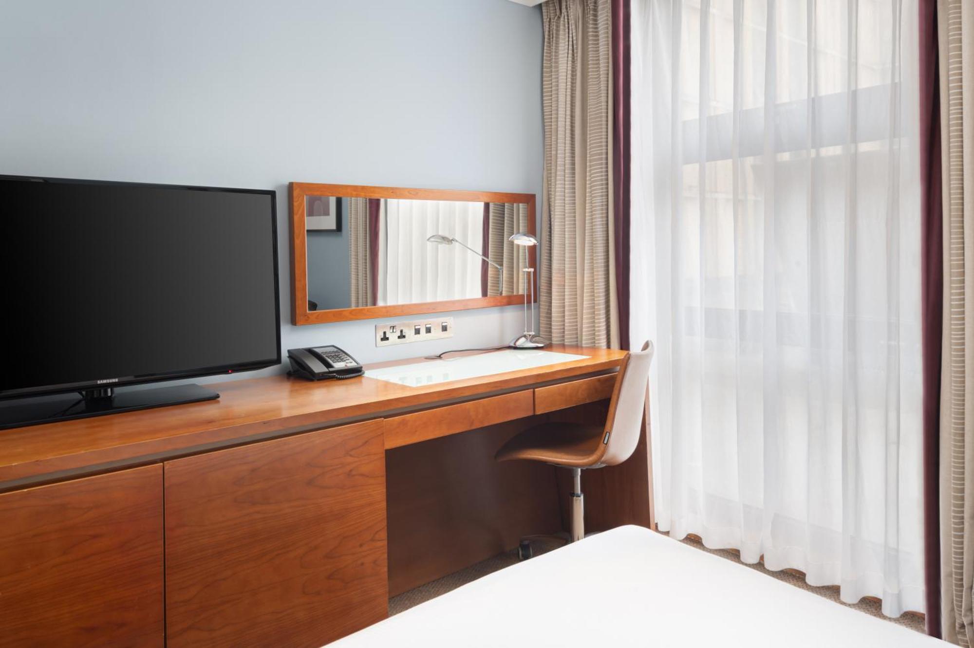 Hilton Kensington Hotel London
