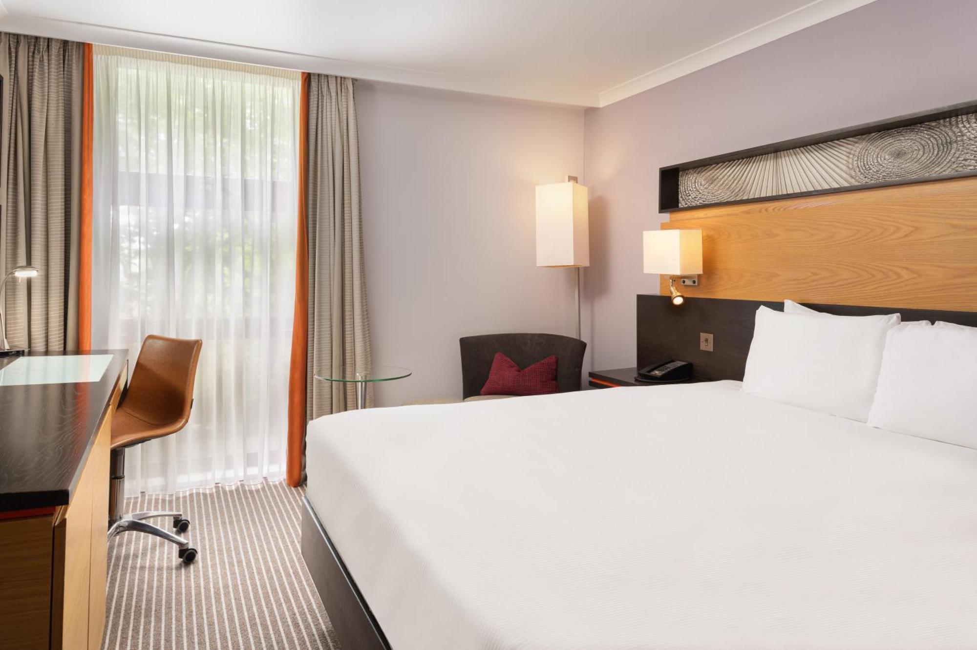 Hotel Hilton Kensington 4*