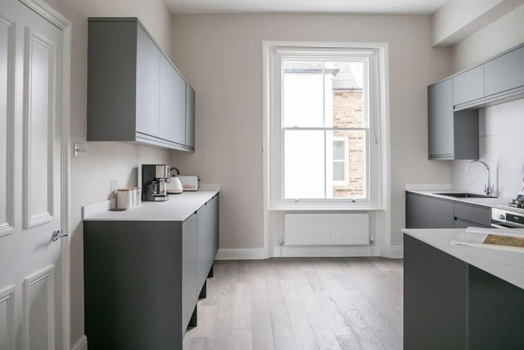 Apartment Spectacular Flat Located In Prime Notting Hill London