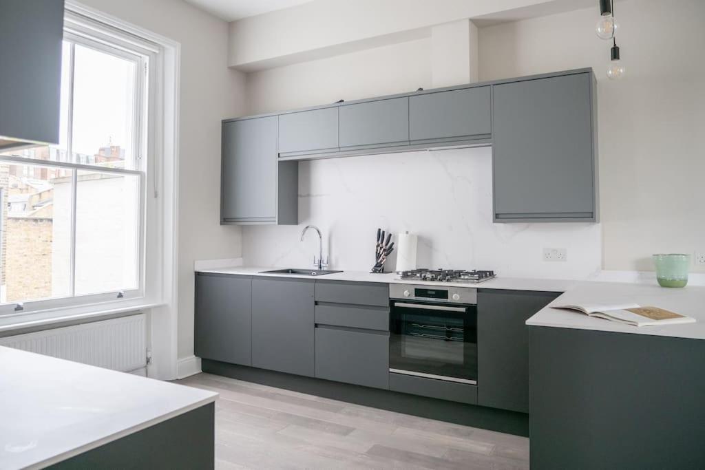 Spectacular Flat Located In Prime Notting Hill * London