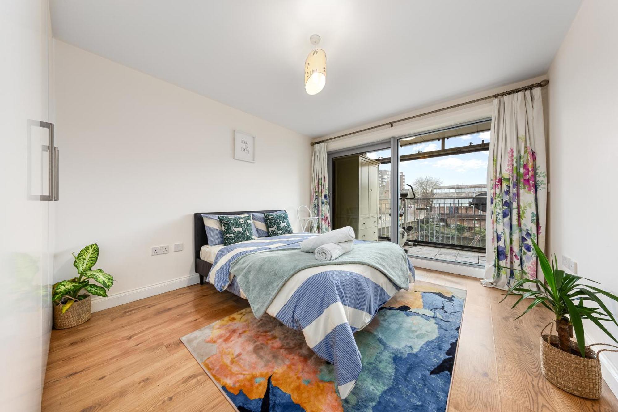 Modern Spacious 1 Bedroom Flat In Camden Apartment London