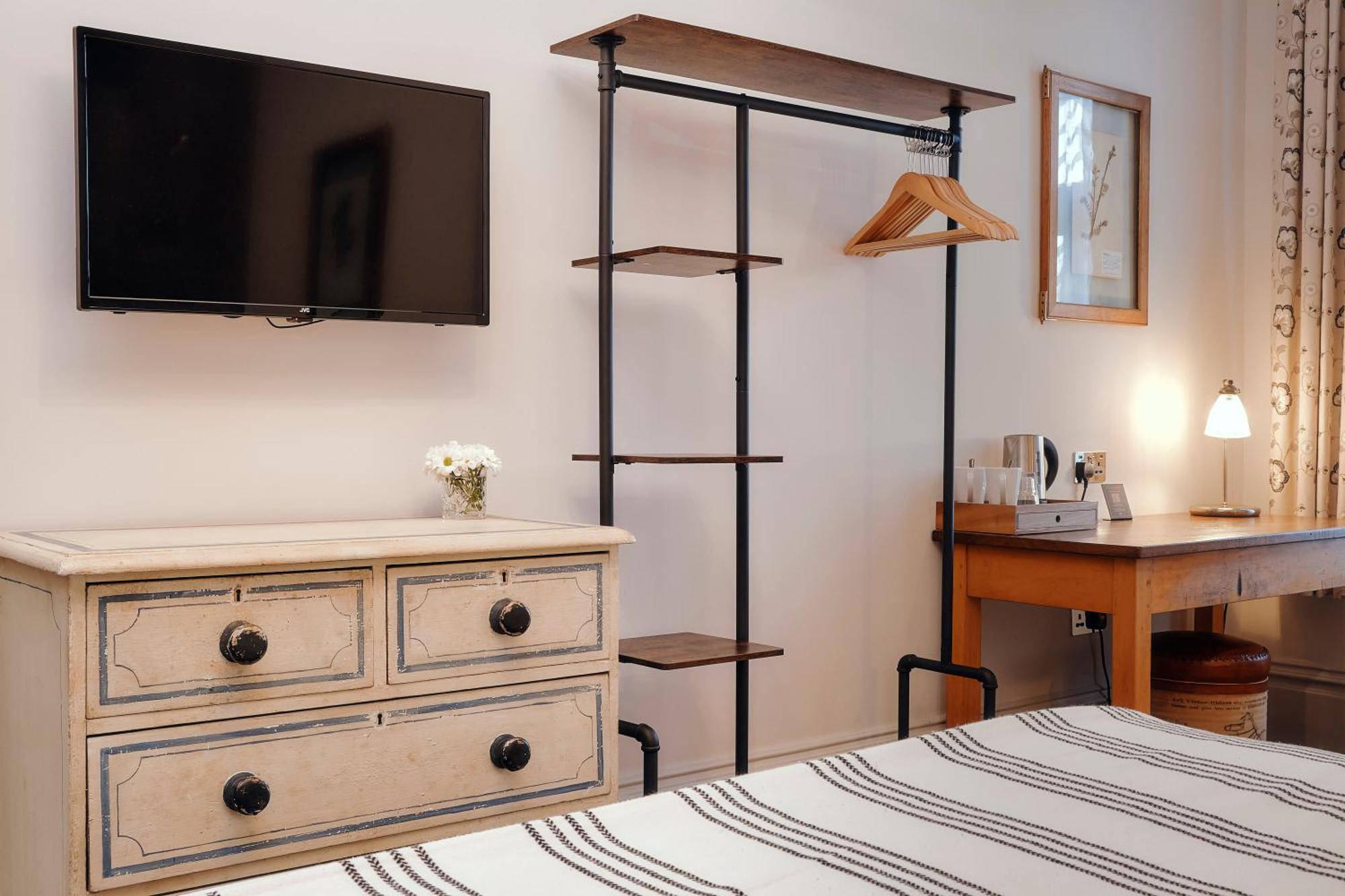 The Black Lion Pub & Boutique Inn
